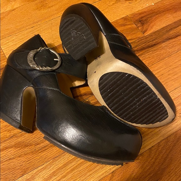 John Fluevog Leader Platform Mary Jane Heels Size 5.5 Black Worn Twice MSRP $499 - Picture 10 of 15